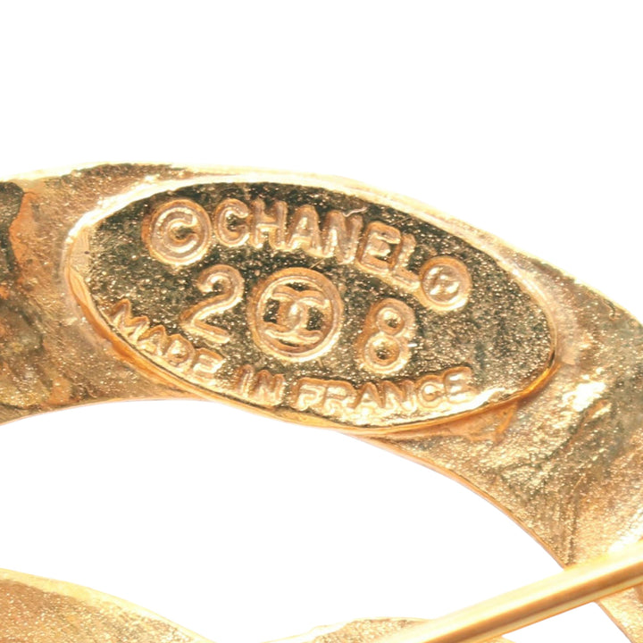Chanel CC plaqué Rond Broche