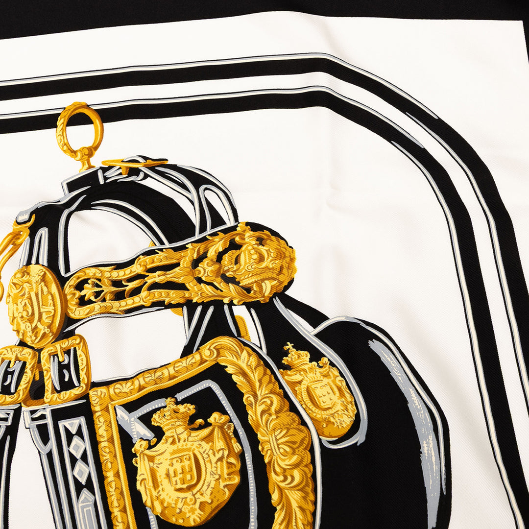 Hermès Brides de Gala Soie Foulard Blanc – GABY PARIS Authentique