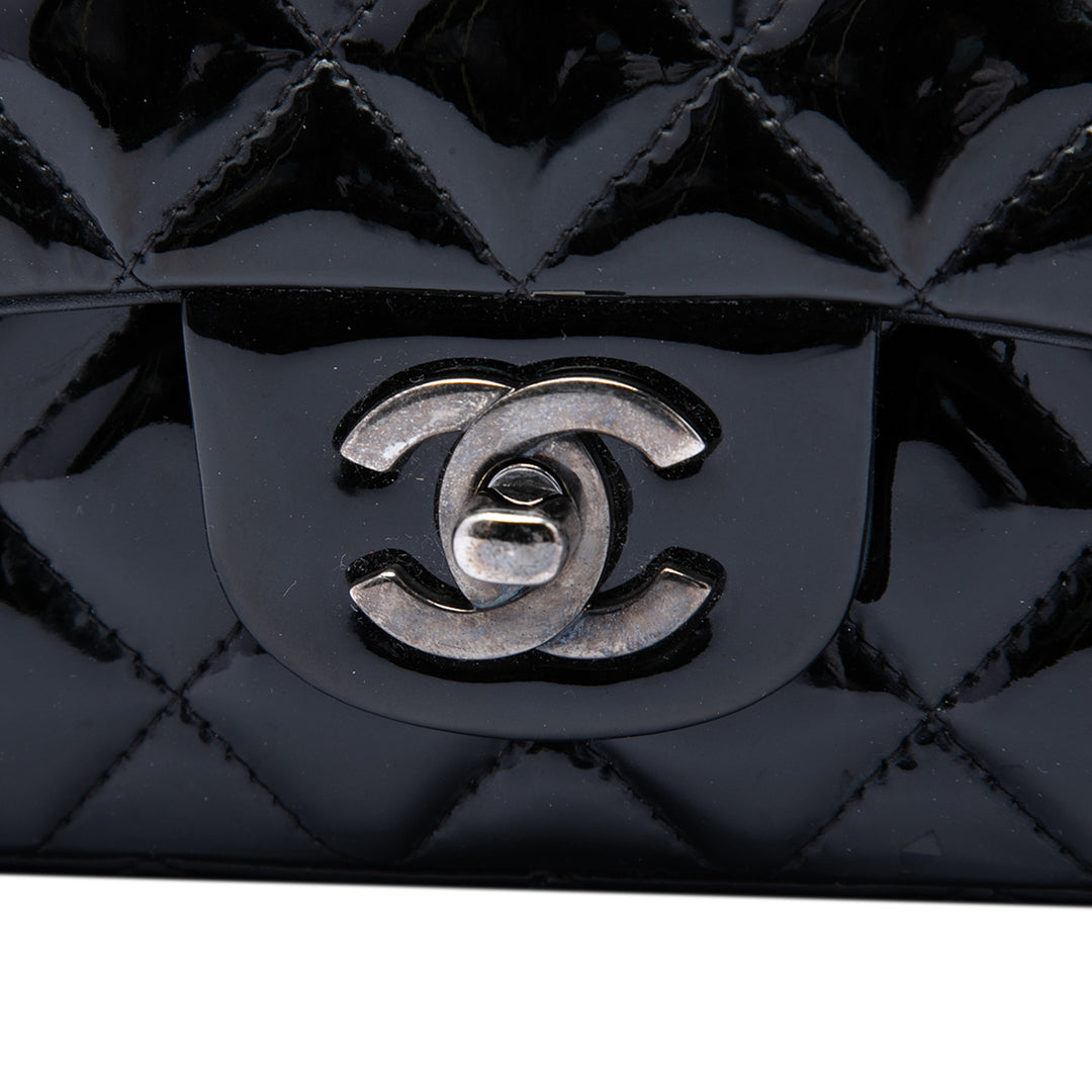 Chanel Mini Rectangular Classic Cuir verni Simple rabat