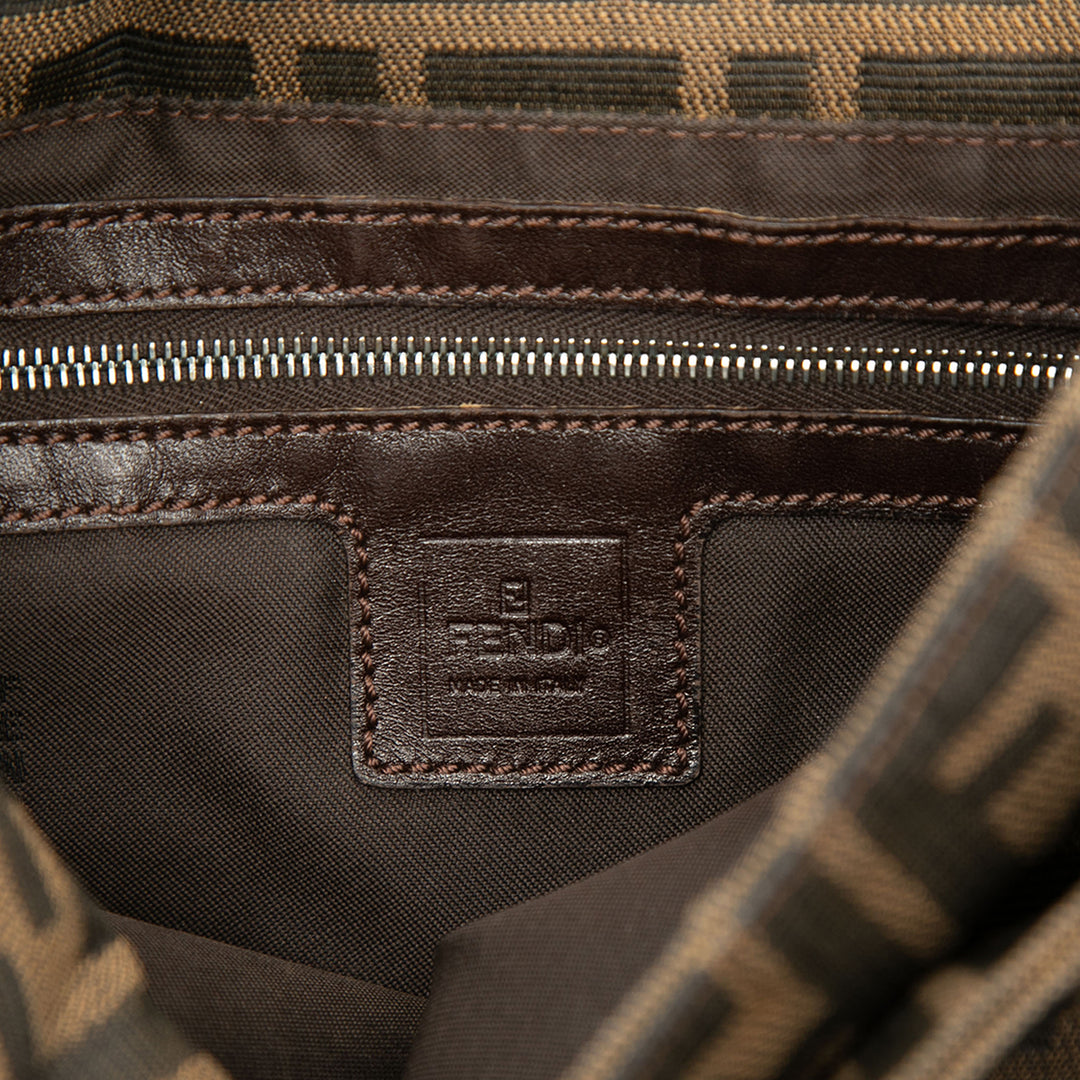 Fendi Sac porté épaule Zucca Marron – vue 5 – GABY PARIS