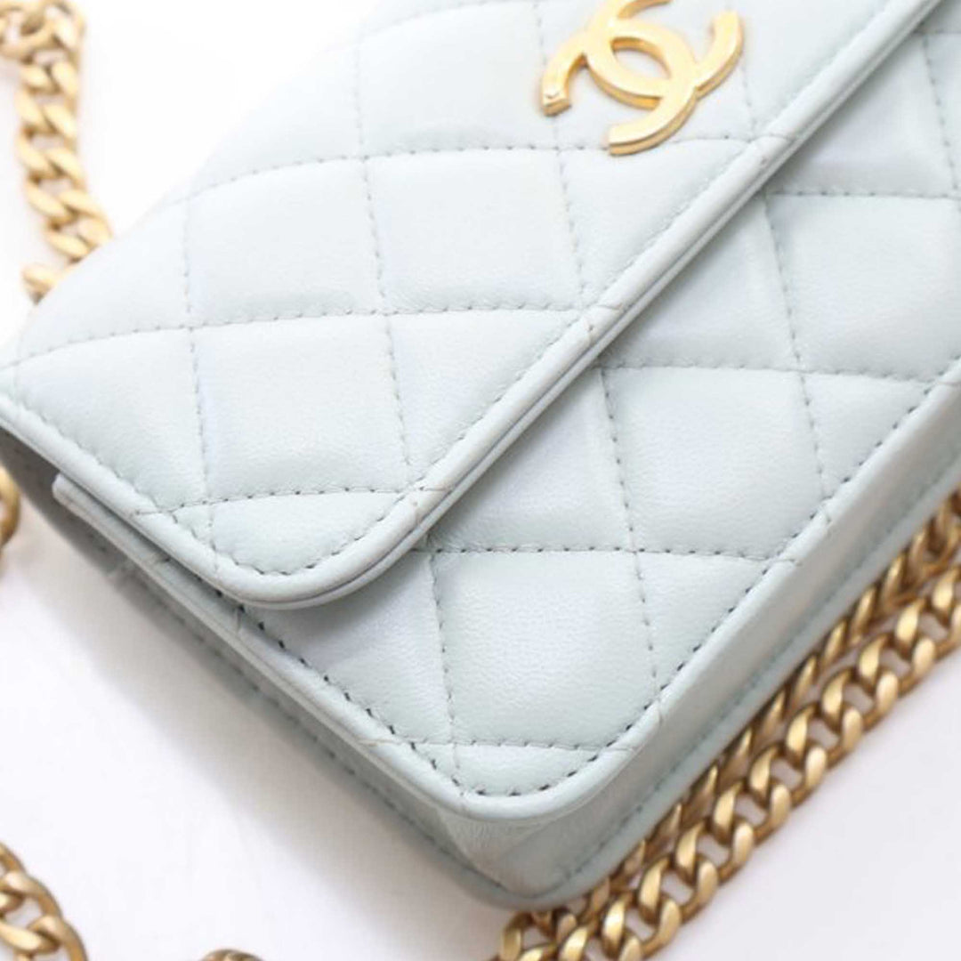 Chanel Mini CC Cuir d’agneau Camellia Crush Pochette avec chaîne