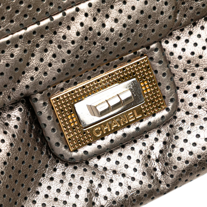 Chanel Métallisé Perforated Cuir de veau Drill Accordion Flap Argenté