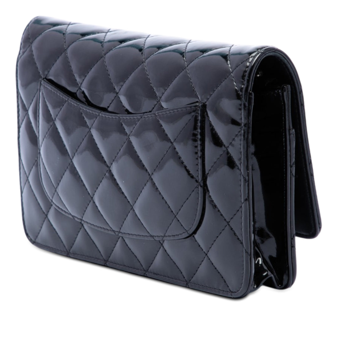 Chanel CC Matelassé Cuir verni Wallet on Chain