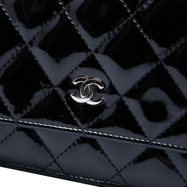 Chanel CC Matelassé Cuir verni Wallet on Chain