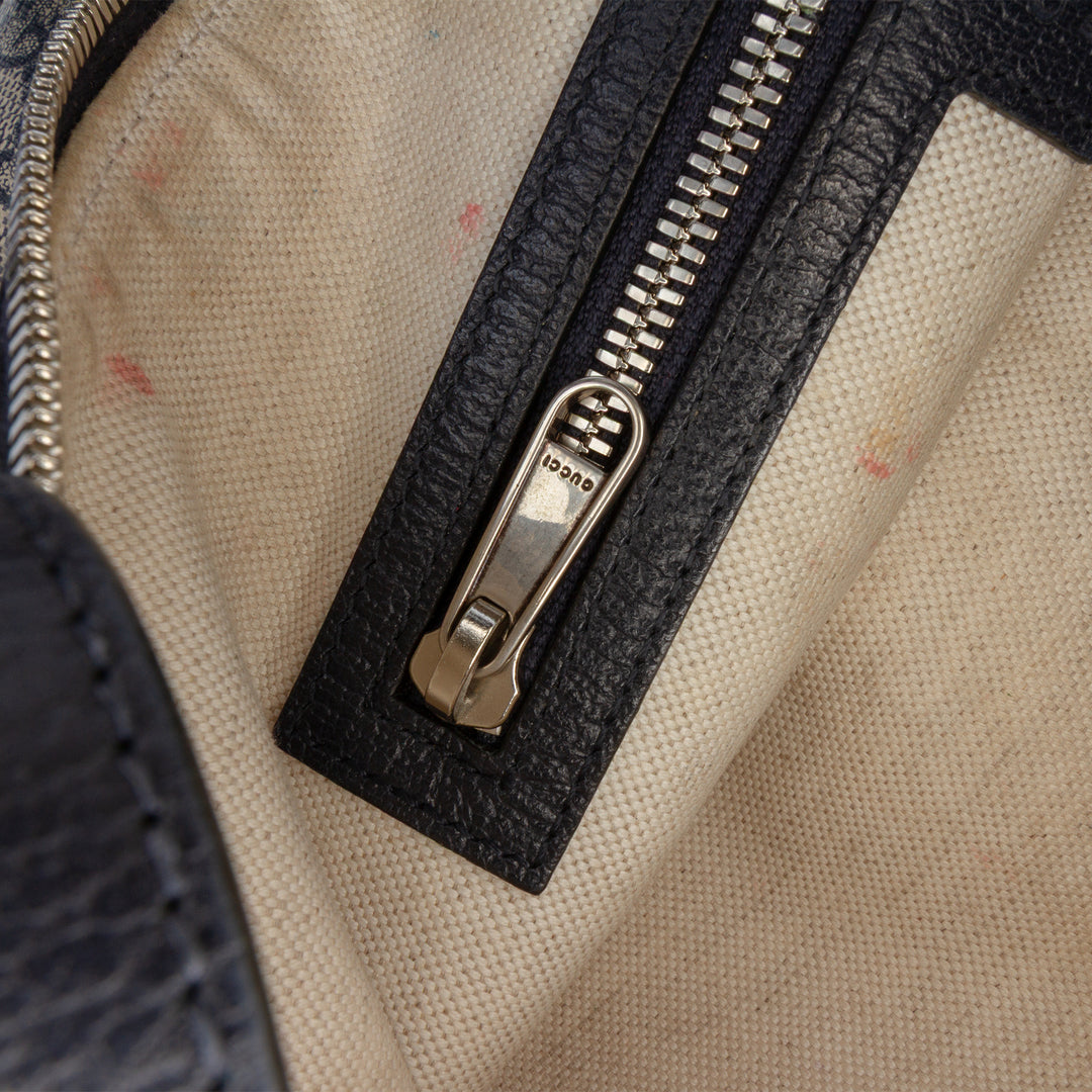 Gucci Small GG Supreme Web Ophidia Half Moon Sac porté croisé