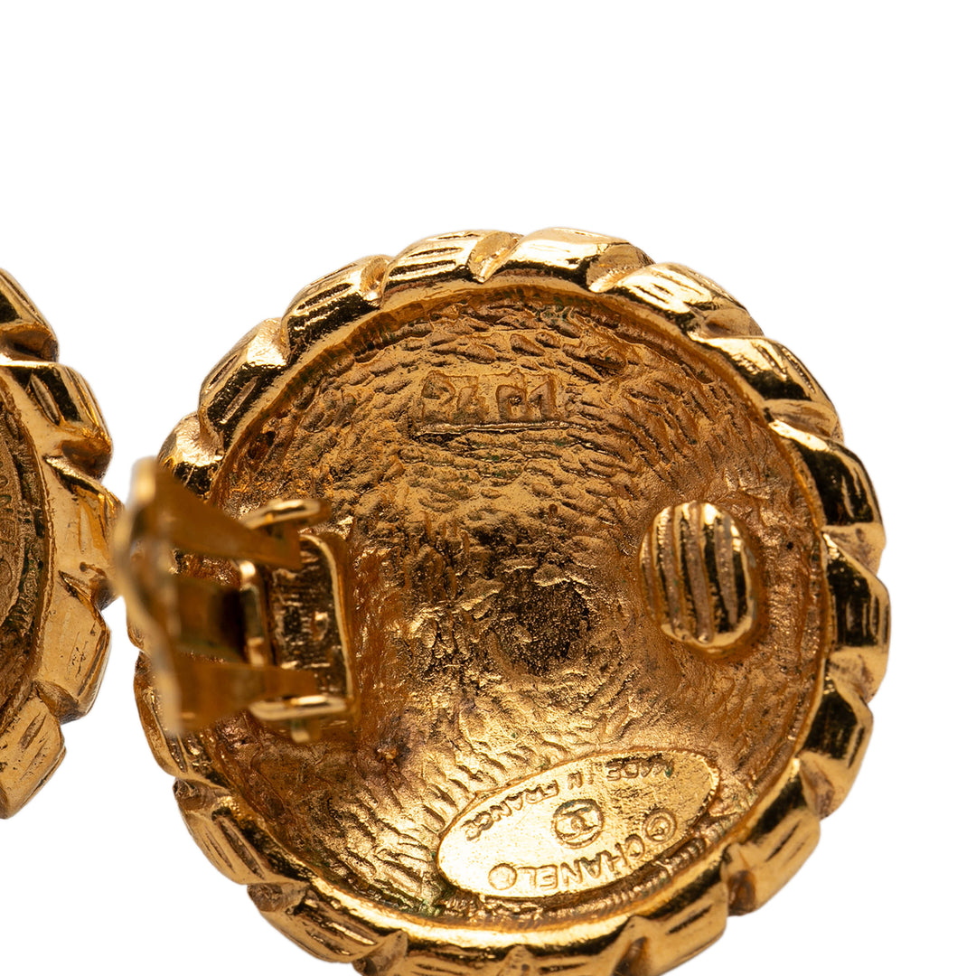 Chanel CC plaqué Sunburst Rond Clip On Boucles d’oreilles