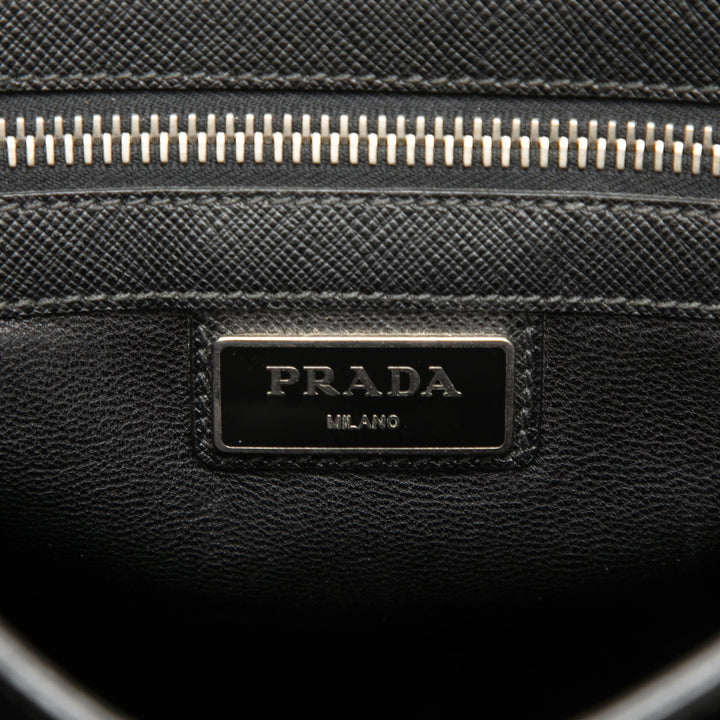 Prada Sac bandoulière Buckle Messenger Saffiano Noir – vue 5 – GABY PARIS