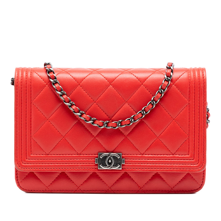 Chanel Matelassé Cuir d’agneau Boy Wallet on Chain