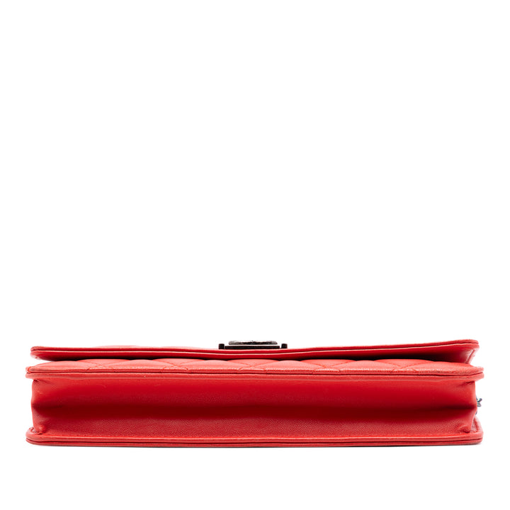 Chanel Matelassé Cuir d’agneau Boy Wallet on Chain