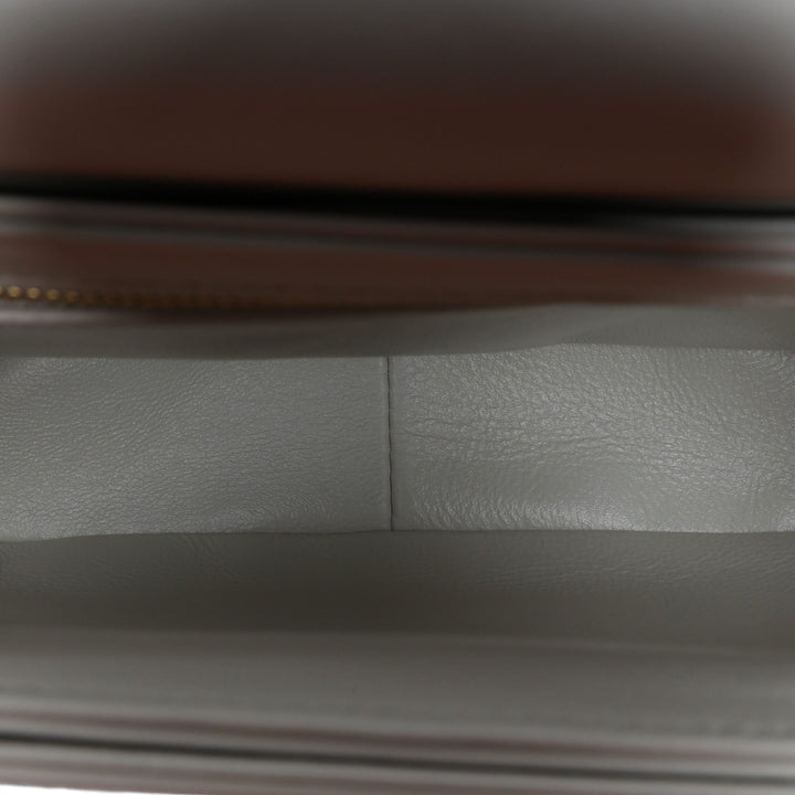 Celine Sac bandoulière brillant Triomphe Teen Cuir de veau Blanc – vue 4 – GABY PARIS