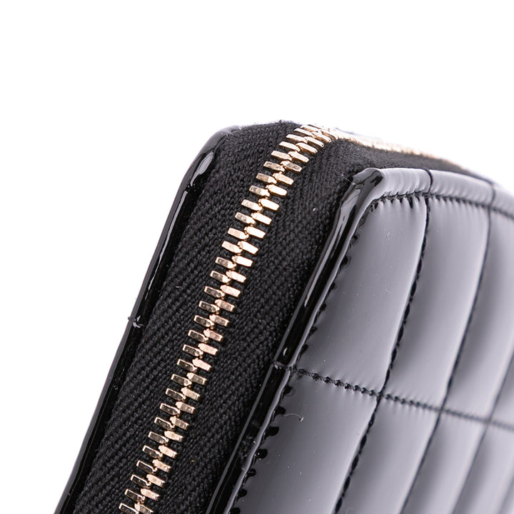 Quilted Patent Calfskin CC Heart Clutch With Chain Black - Gaby Paris