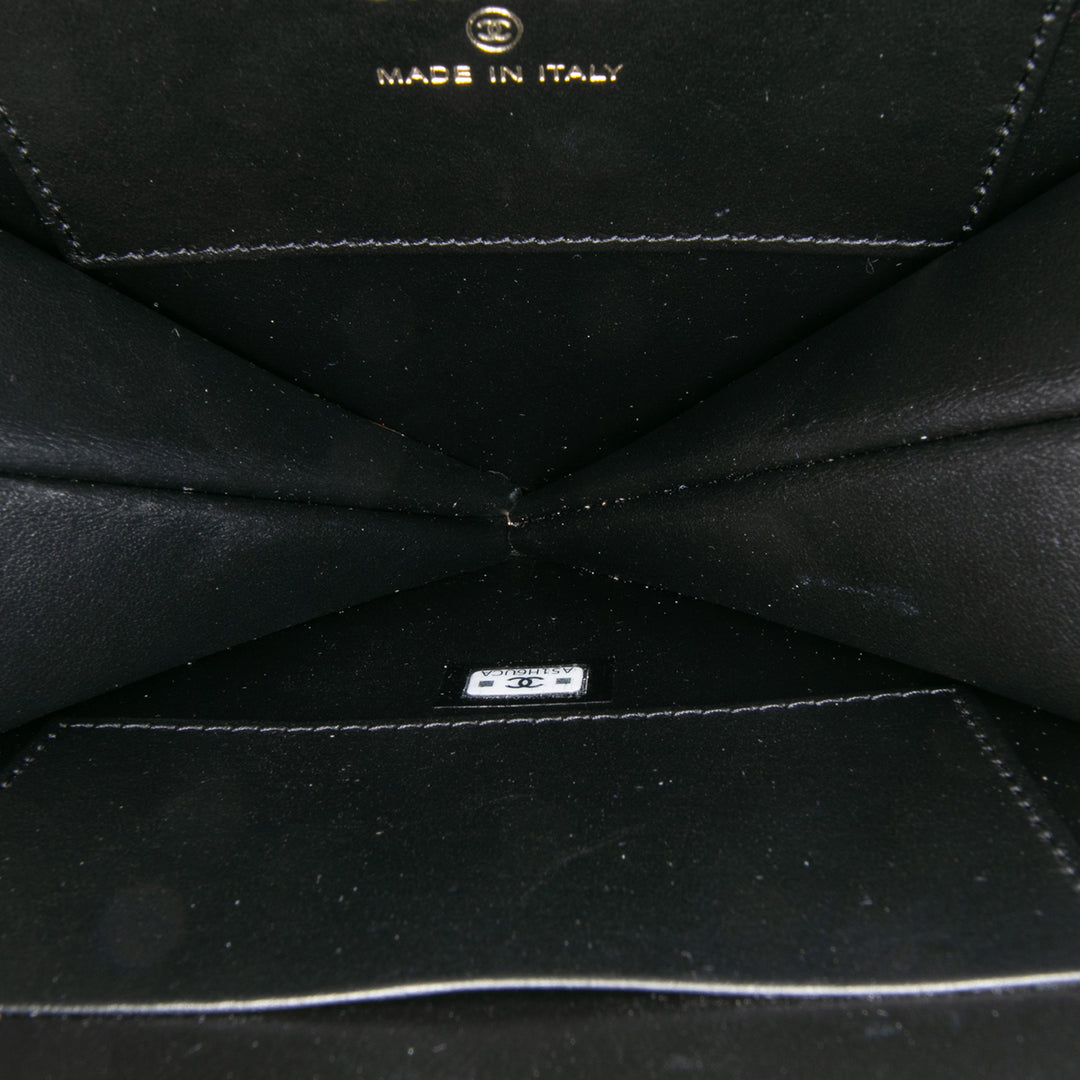 Quilted Patent Calfskin CC Heart Clutch With Chain Black - Gaby Paris