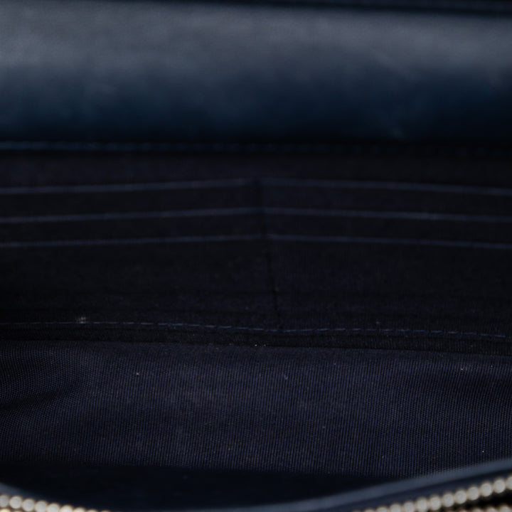 Chanel Matelassé Cuir d’agneau Golden Class Wallet on Chain