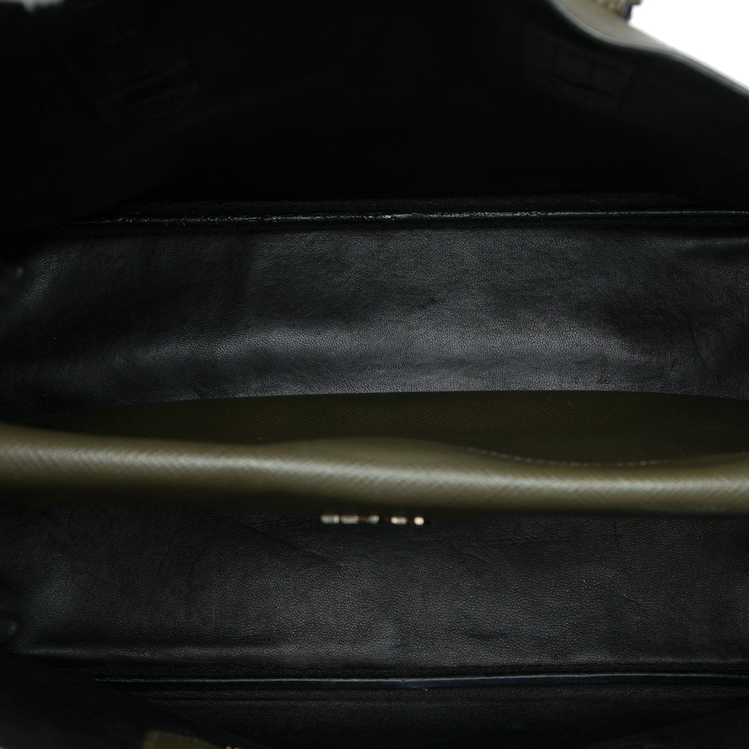 Prada Sac à main Double Poignée Saffiano Grand Vert – vue 4 – GABY PARIS