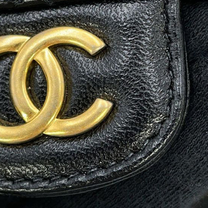 Chanel CC Matelassé Cuir d’agneau anse supérieure à rabat Coin Purse avec chaîne