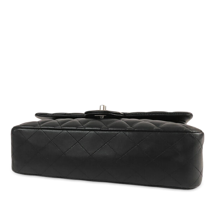 Chanel Medium Classic Cuir d’agneau Double rabat – GABY PARIS Authentique