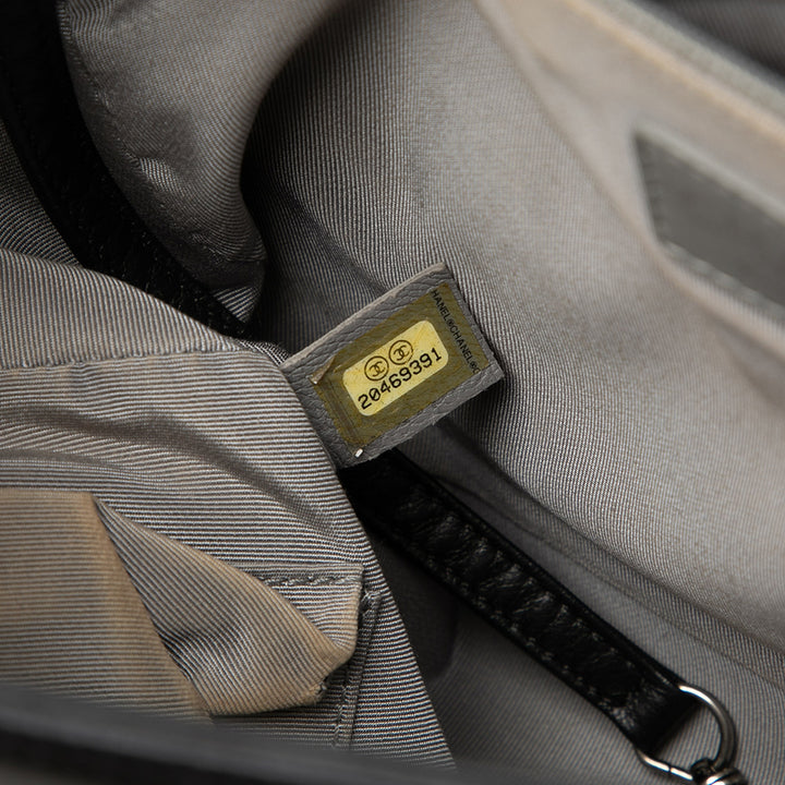 Chanel Large Matelassé Cuir d’agneau Boy à rabat