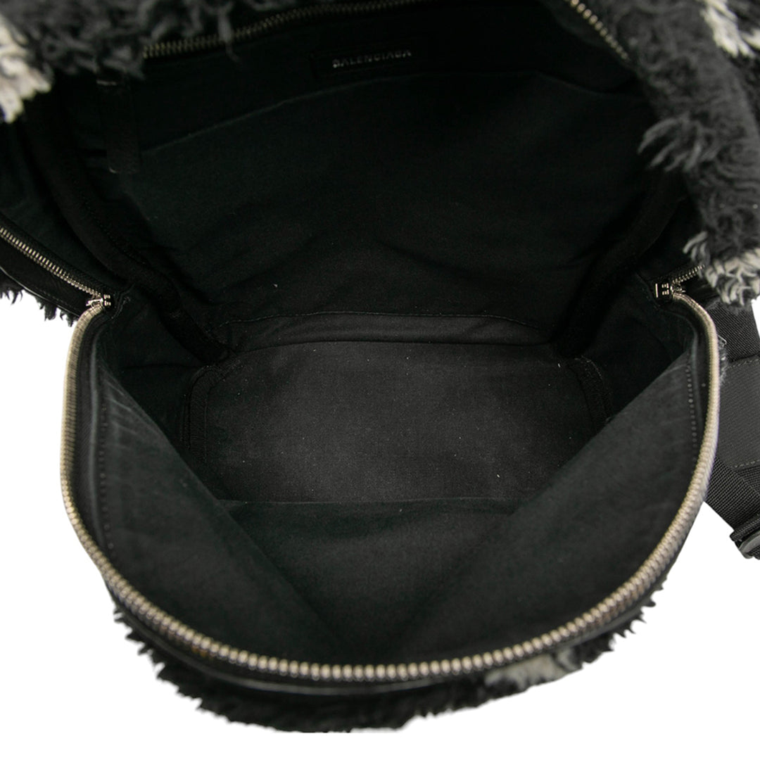 Balenciaga Small Faux Fur Diagonal Logo Everyday Sac à dos Noir