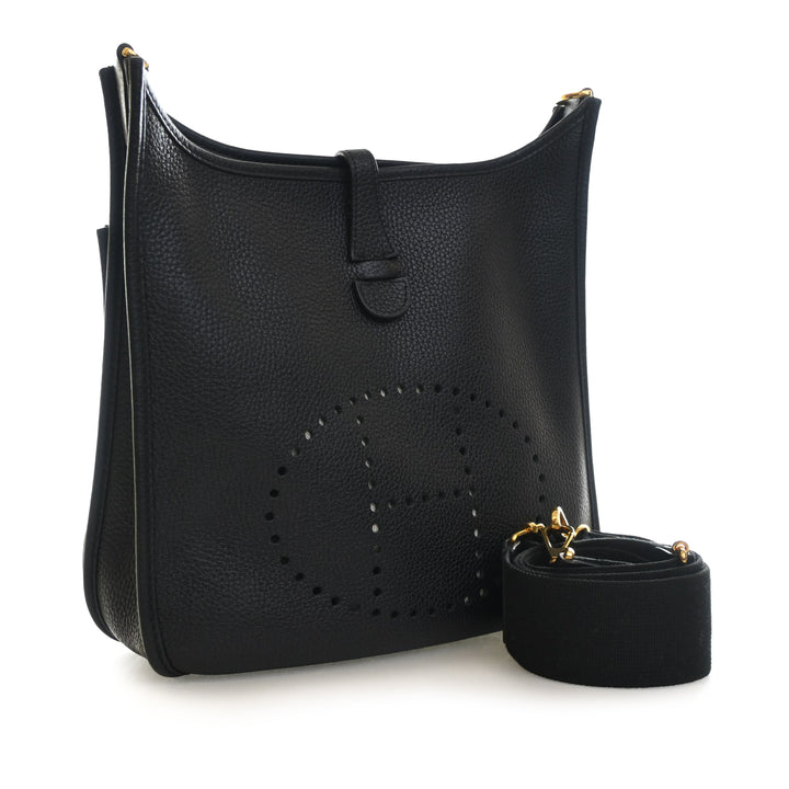 Evelyne III 29 Clémence Noir