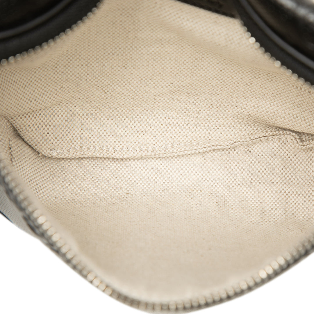 Gucci GG embossé perforé Cuir Sac ceinture