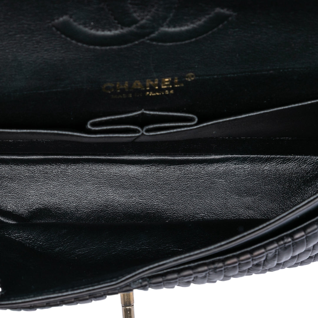 Chanel Medium Classic Chevron Cuir de veau Pleated Double rabat