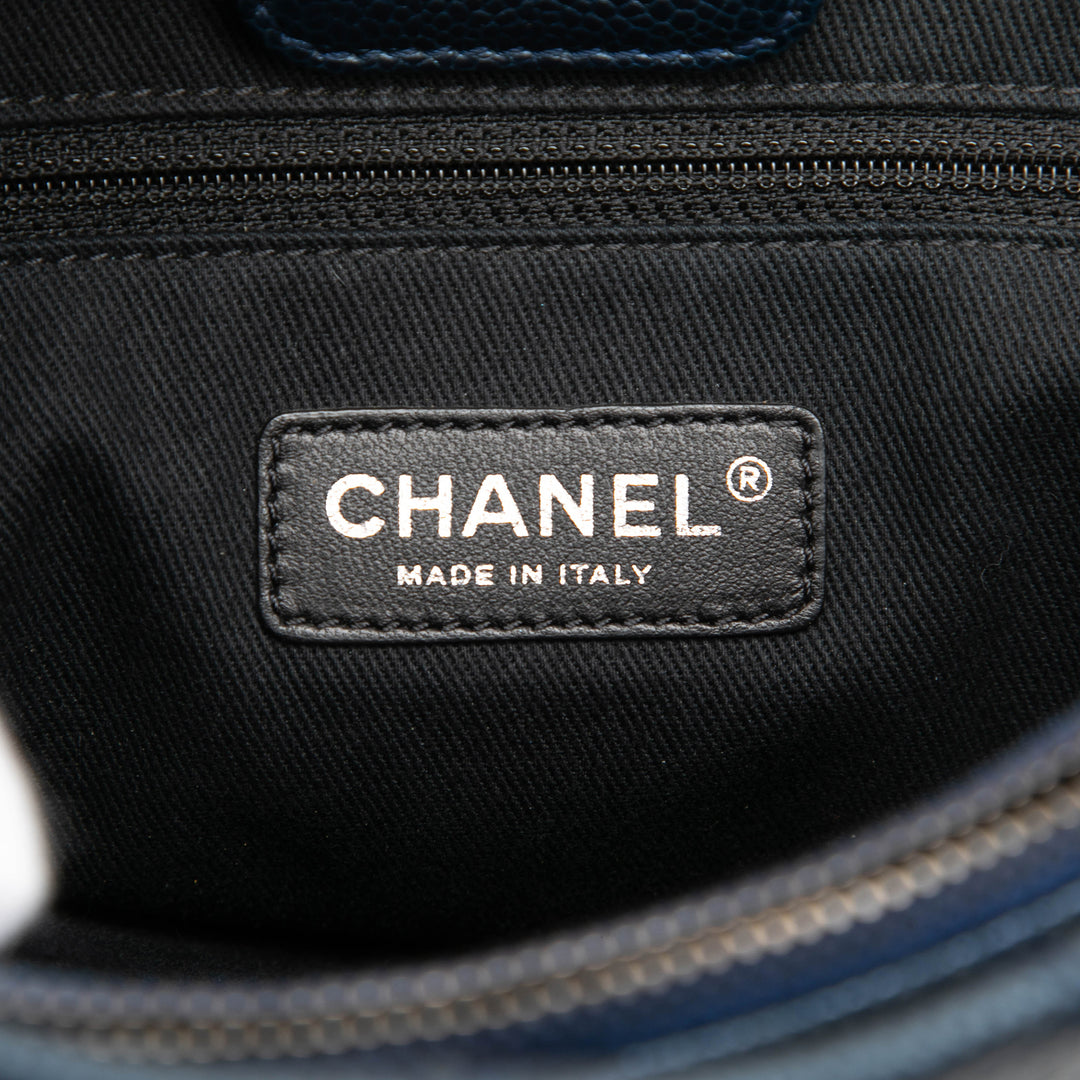 Chanel Irisé Chic Cabas Moyen Cuir caviar