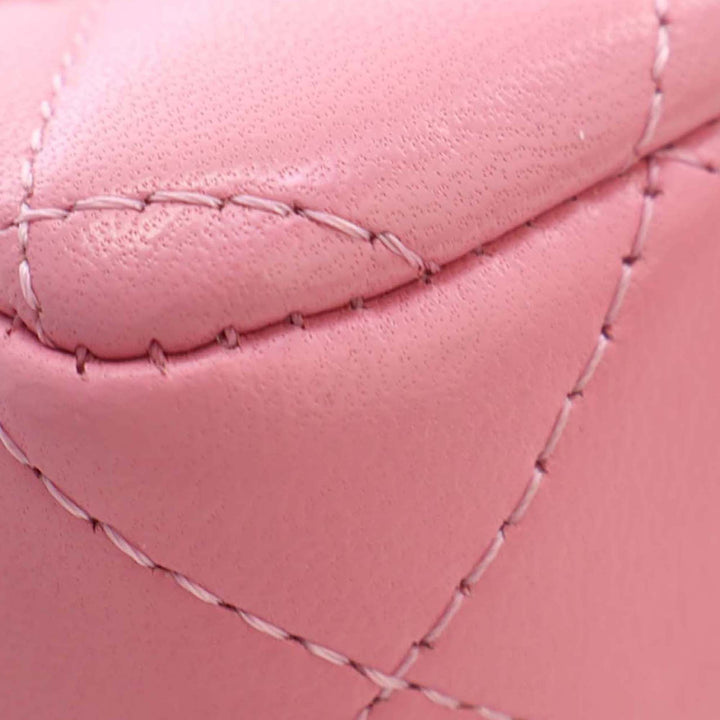Chanel Mini Rectangular Classic Cuir d'agneau anse supérieure à rabat