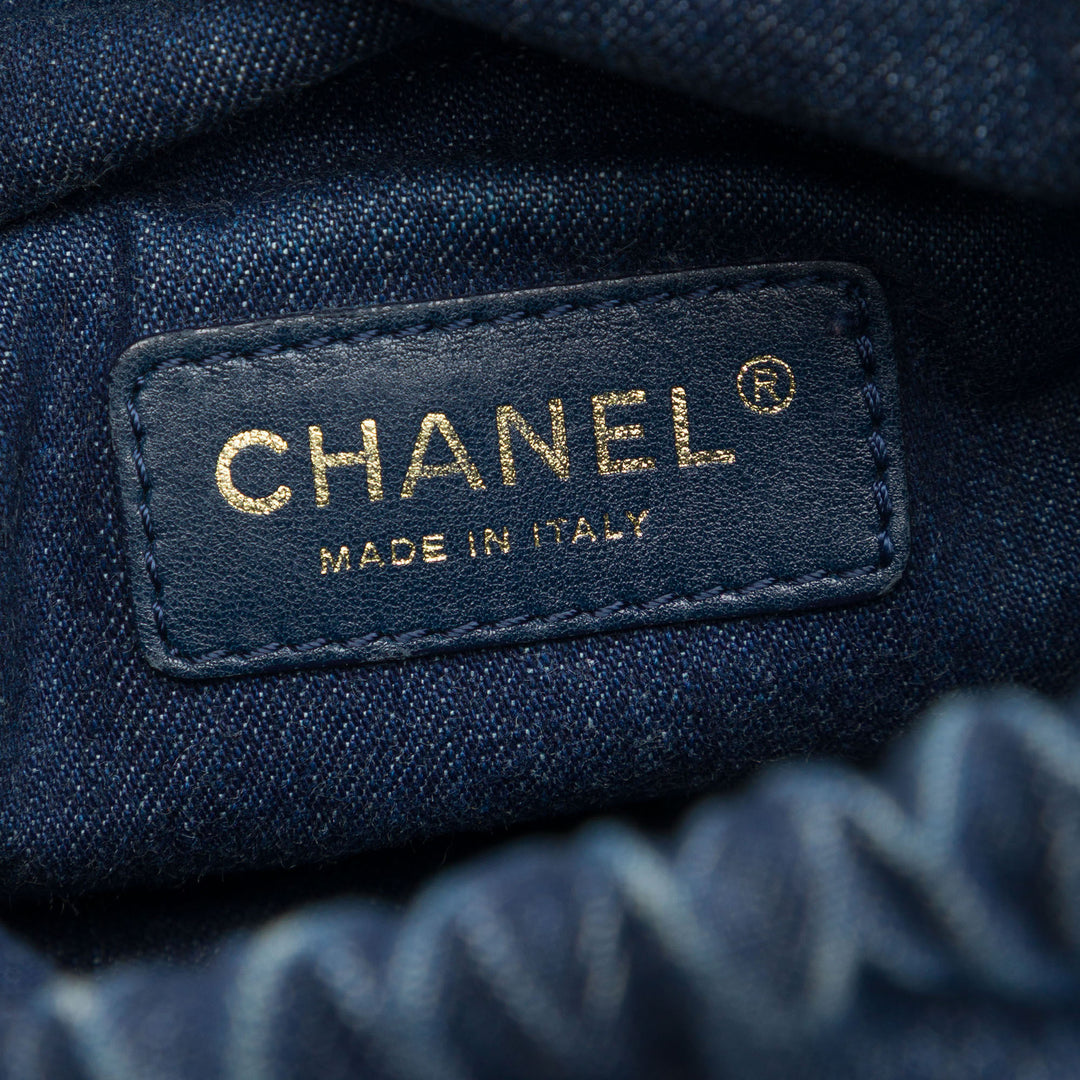 Chanel CC Woven Jean et Raffia Drawstring Bucket Sac