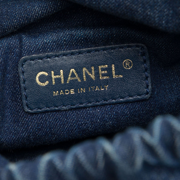 Chanel CC Woven Jean et Raffia Drawstring Bucket Sac