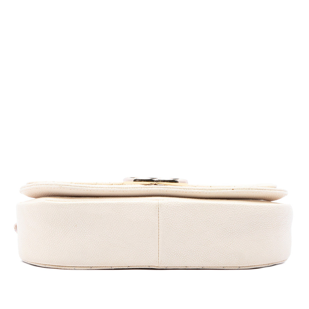 Chanel Sac à main Paris Cuba Thread Around à rabat Moyen Cuir caviar Marron – vue 3 – GABY PARIS