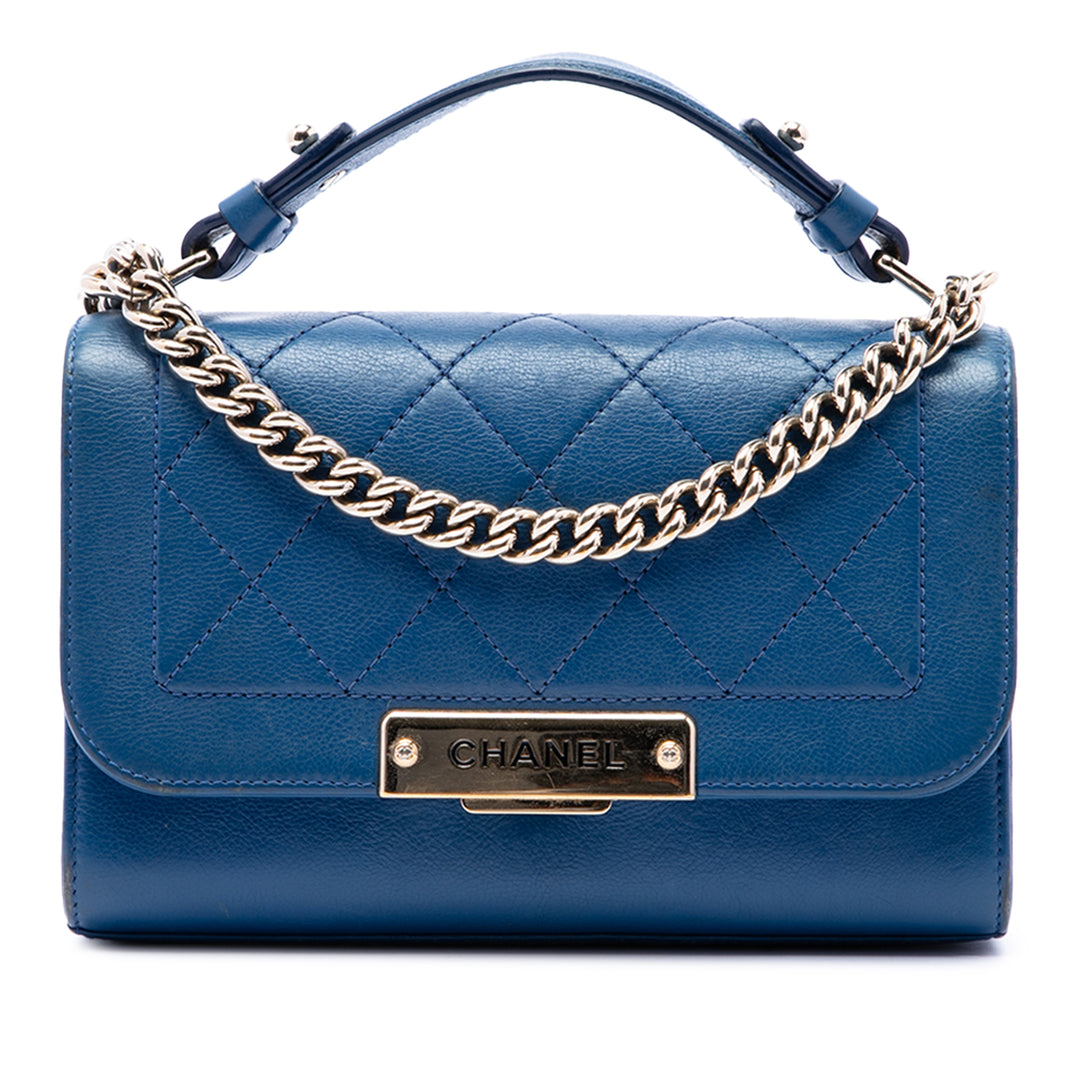 Chanel Matelassé grainé Label Click à rabat Petit Cuir de veau grainé Bleu – vue principale – GABY PARIS