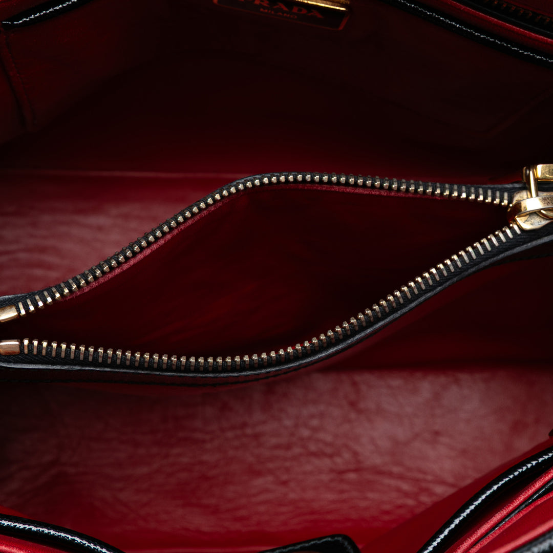 Prada Saffiano Vernice Promenade Dome Sac cartable Noir