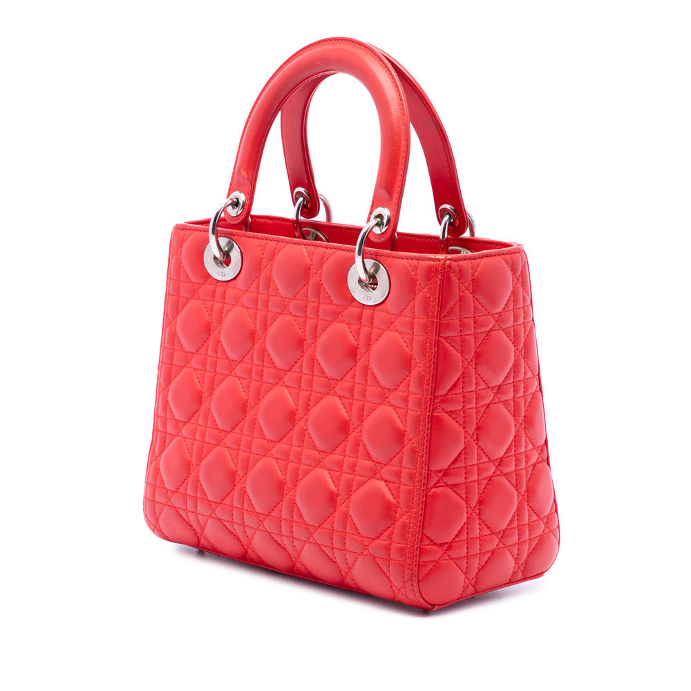 Dior Sac à main Lady Dior Cannage Moyen Cuir d'agneau Rouge – vue 2 – GABY PARIS