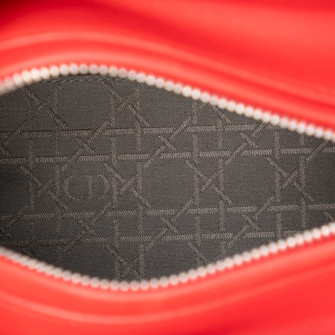 Dior Sac à main Lady Dior Cannage Moyen Cuir d'agneau Rouge – vue 4 – GABY PARIS