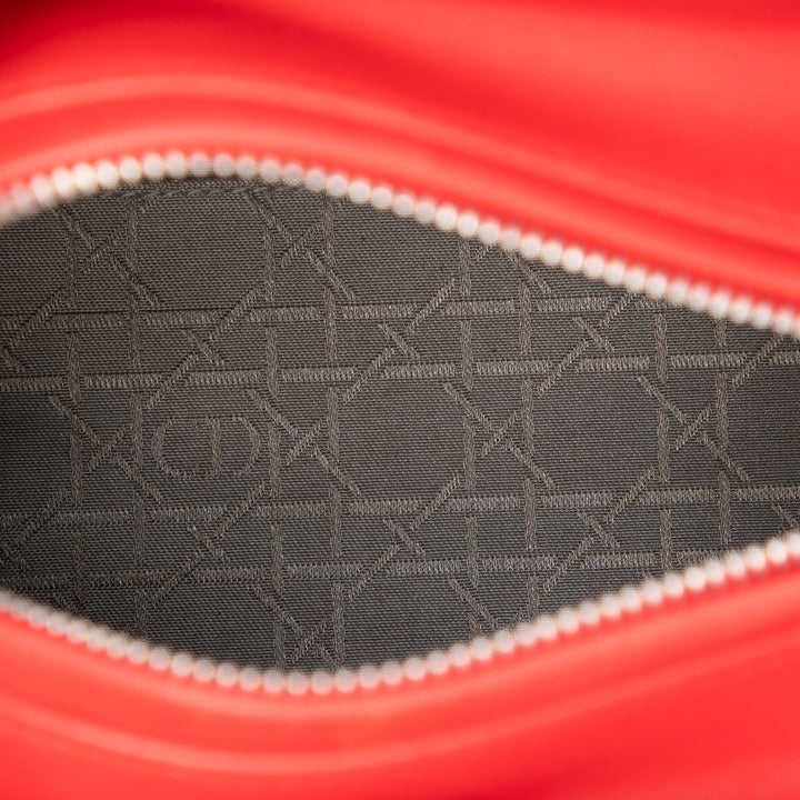 Dior Sac à main Lady Dior Cannage Moyen Cuir d'agneau Rouge – vue 4 – GABY PARIS