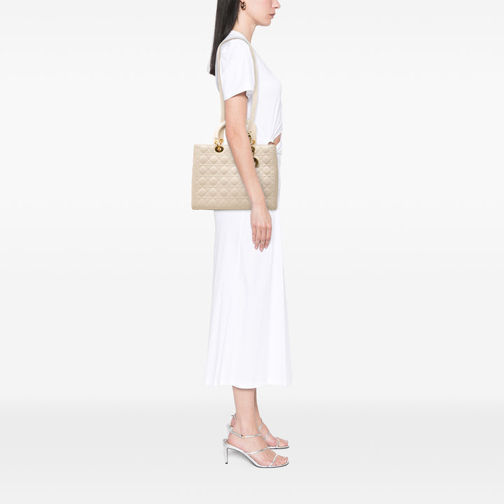 Dior Large Cuir d’agneau Cannage Lady Dior