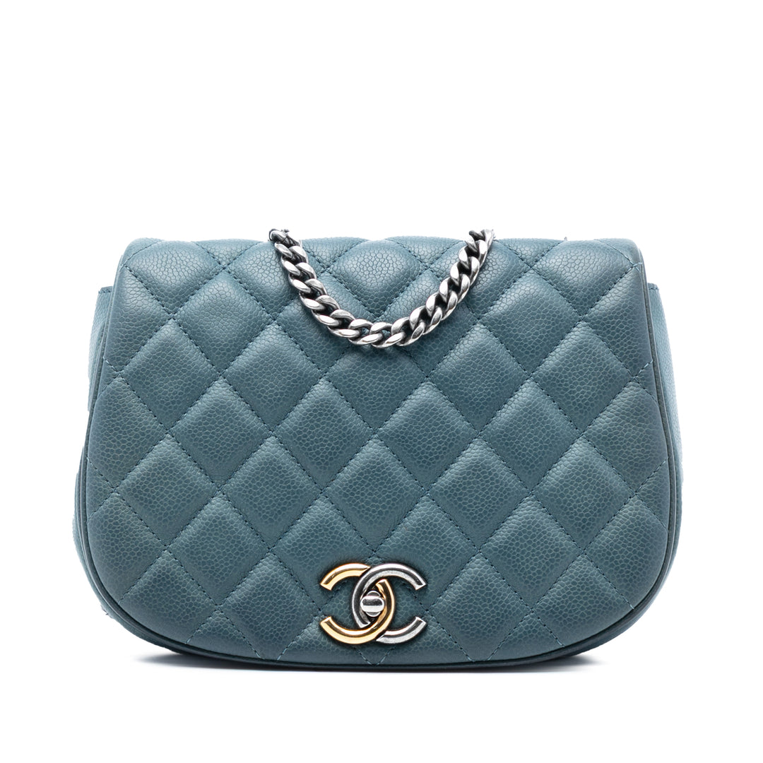 Chanel Matelassé Casual Poche à rabat Petit Cuir caviar
