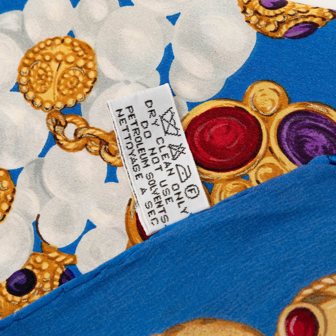 Chanel Perles et Gripoix Imprimé Foulard 90 Soie
