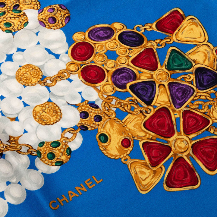 Chanel Perles et Gripoix Imprimé Foulard 90 Soie