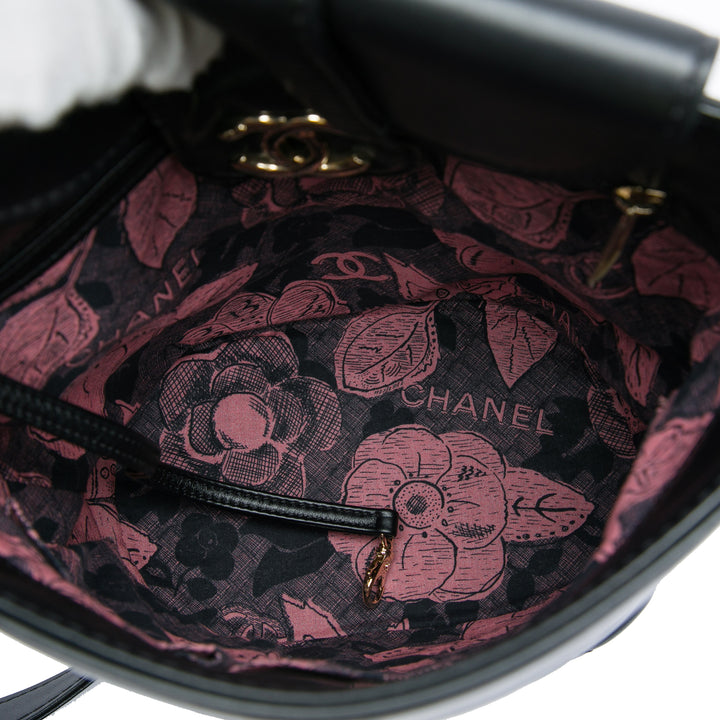 Chanel CC Matelassé Chaîne Sac seau Cuir d'agneau Noir – vue 4 – GABY PARIS