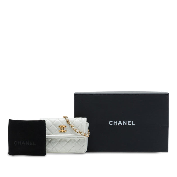 CC Matelassé brillant vieilli Waist Sac Cuir de veau Blanc