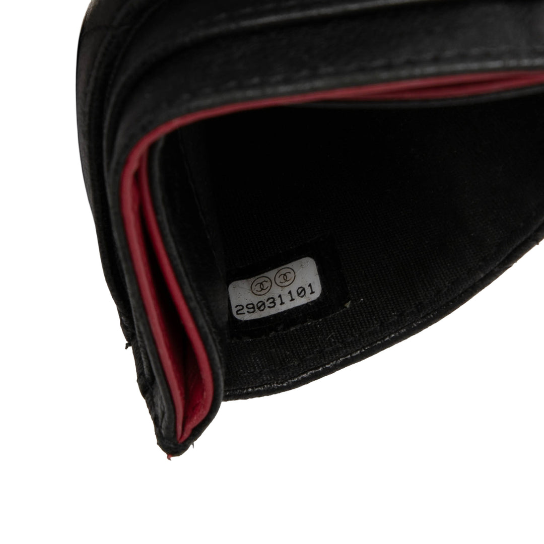 Chanel Matelassé Cuir d’agneau 19 Card Holder