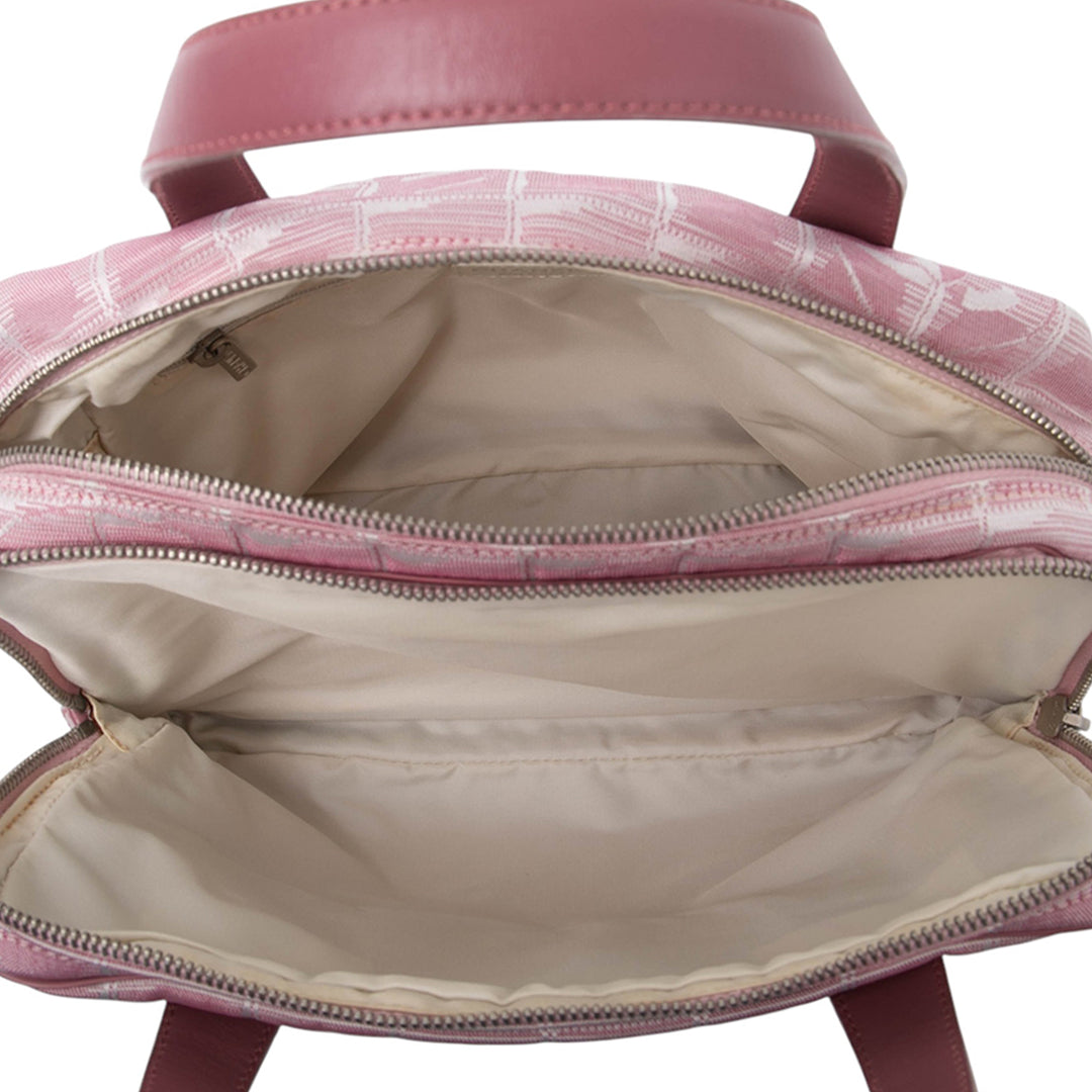 Chanel New Travel Line Nylon Sac cartable Rose – GABY PARIS Authentique