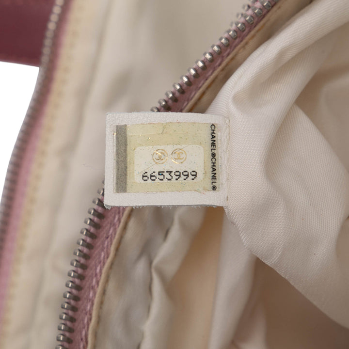 Chanel New Travel Line Nylon Sac cartable Rose – GABY PARIS Authentique