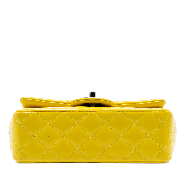 Chanel Mini Rectangular Classic Cuir verni Simple rabat