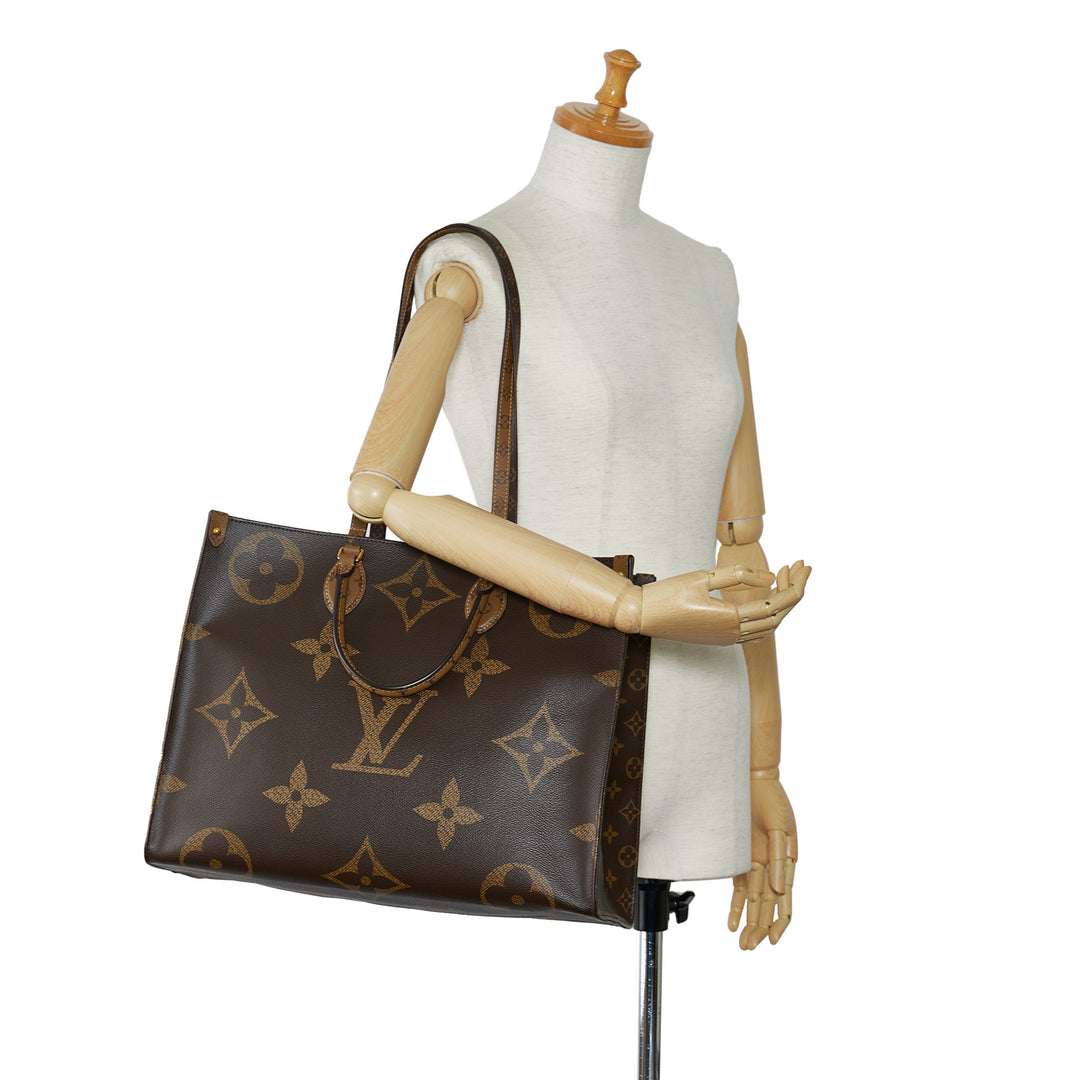 Monogram Reverse Giant OnTheGo GM Brown - Gaby Paris