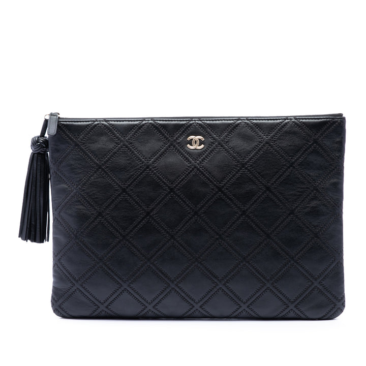 Chanel Large Matelassé Cuir d’agneau Double Stitch Pompon O Étui Pochette