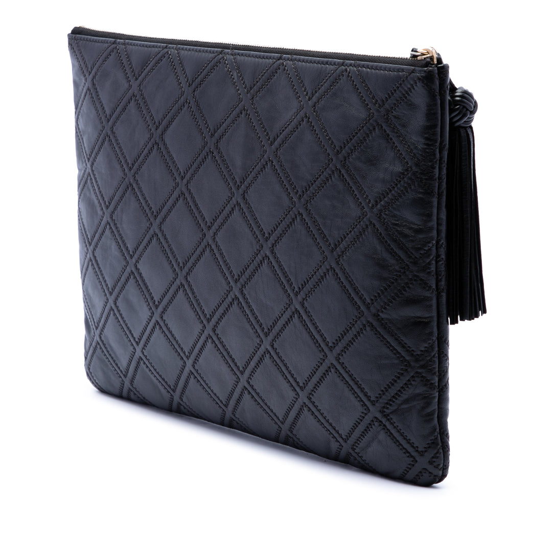 Chanel Large Matelassé Cuir d’agneau Double Stitch Pompon O Étui Pochette