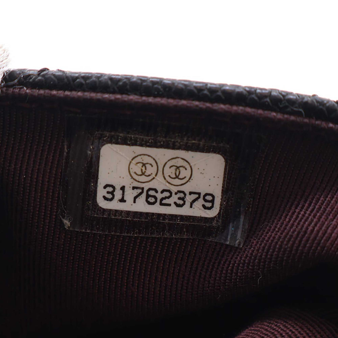 Chanel CC Matelassé Caviar Sunglasses Étui avec chaîne