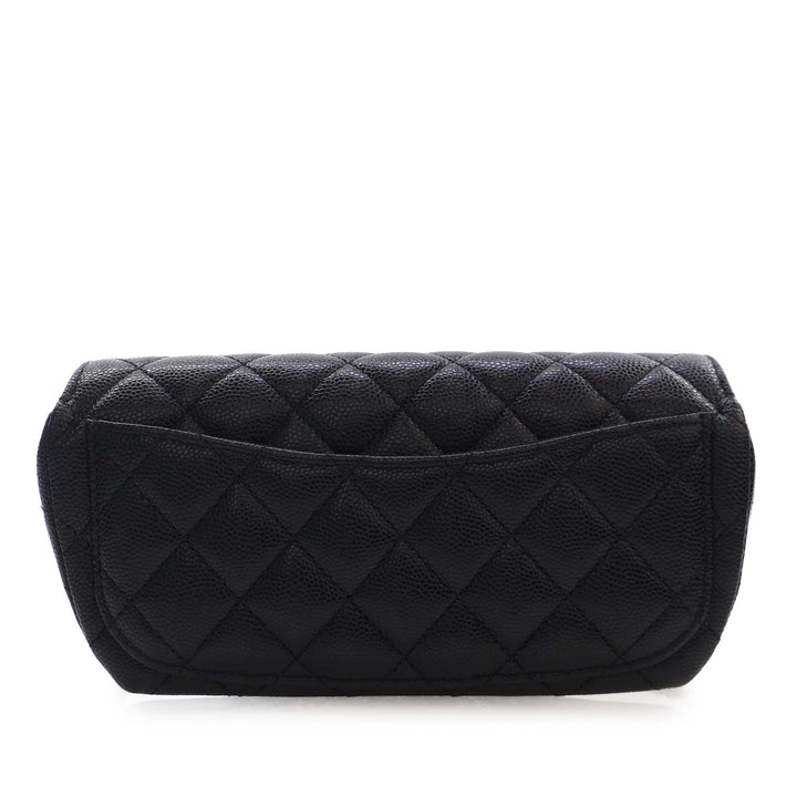Chanel CC Matelassé Caviar Sunglasses Étui avec chaîne